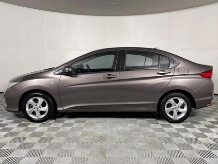2016-Honda-Ballade-15-Executive_15