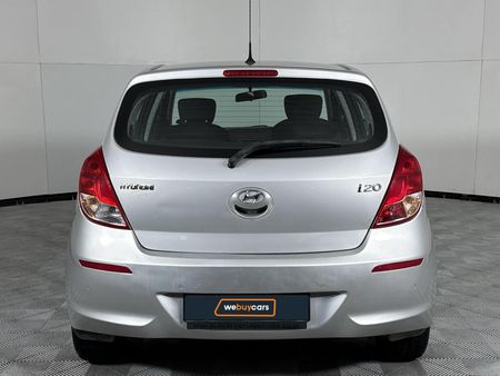 2013-Hyundai-i20-14-Glide_17
