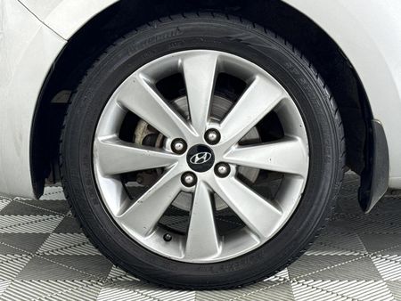 2013-Hyundai-i20-14-Glide_4