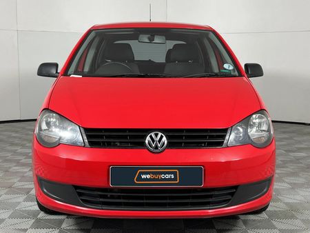 2013-Volkswagen-Polo-Vivo-16-5-dr_13