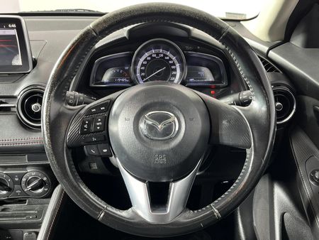 2015-Mazda-2-15-Individual-5-dr_11