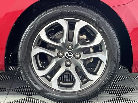2015-Mazda-2-15-Individual-5-dr_5