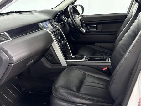 2018-Land-Rover-Discovery-Sport-20D-SE-177kW_8
