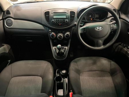 2014-Hyundai-i10-125-GLS-Fluid_9