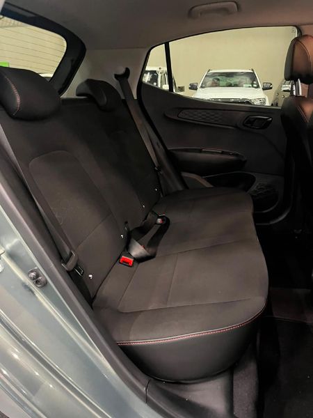 2026-Hyundai-Grand-i10-12-Motion-Auto_11