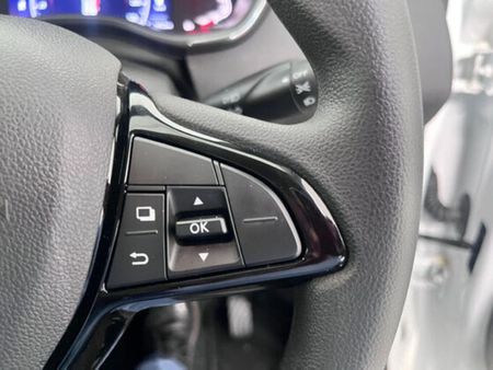 2022-Renault-Kiger-10T-Intens-Auto_13
