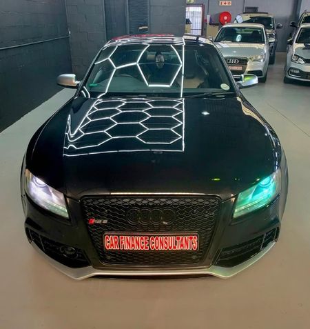 2011-Audi-RS5-Coupe-quattro-Auto_18