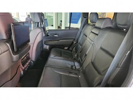 2024-Toyota-Land-Cruiser-300-V6-33-D-ZX_14