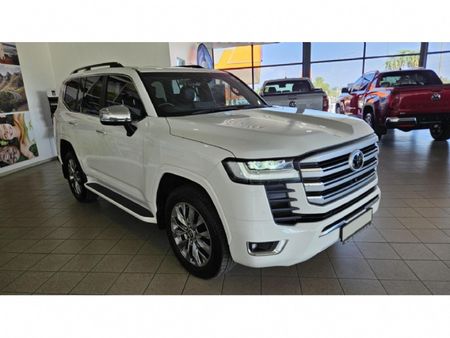 2024-Toyota-Land-Cruiser-300-V6-33-D-ZX_2