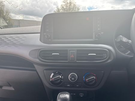 2026-Hyundai-Grand-i10-10-Motion_14