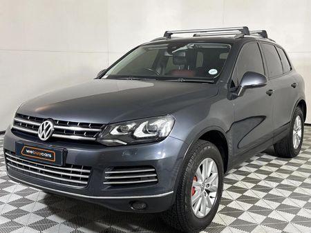 2012-Volkswagen-Touareg-30-V6-TDI-Auto-Bluemotion-180kW_0