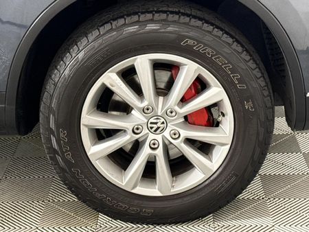 2012-Volkswagen-Touareg-30-V6-TDI-Auto-Bluemotion-180kW_5