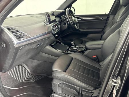 2022-BMW-X3-xDrive20d_7