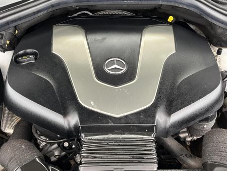 2016-Mercedes-Benz-GLE-Coupe-350d-4Matic_13