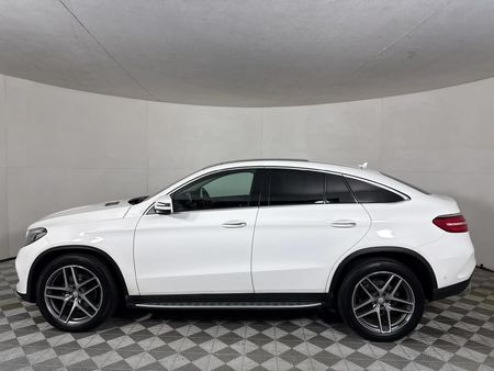 2016-Mercedes-Benz-GLE-Coupe-350d-4Matic_19