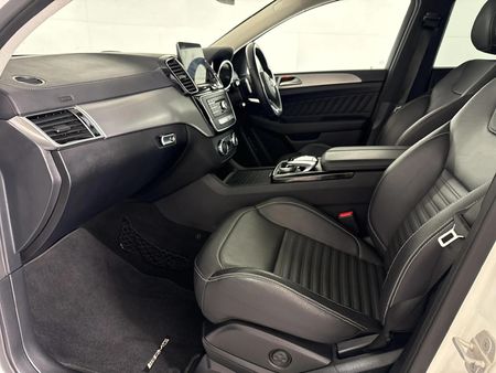 2016-Mercedes-Benz-GLE-Coupe-350d-4Matic_8