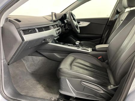 2016-Audi-A4-14-TFSI-Design-Auto_8