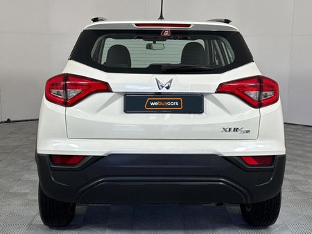 2024-Mahindra-XUV-300-12T-W6_17