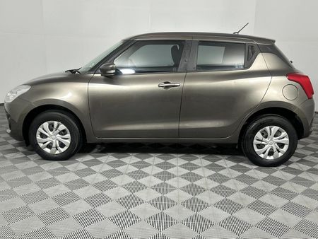2023-Suzuki-Swift-12-GL_19