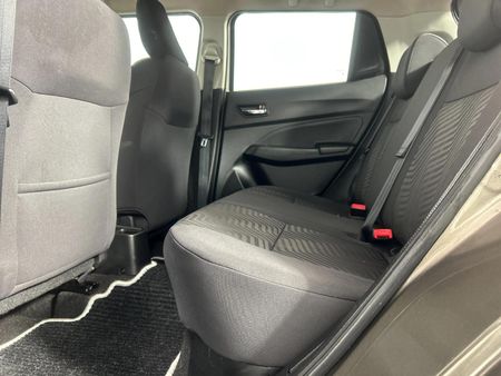 2023-Suzuki-Swift-12-GL_3
