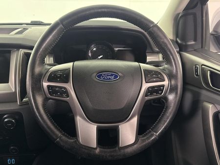 2017-Ford-Everest-22-TDCi-XLT_13