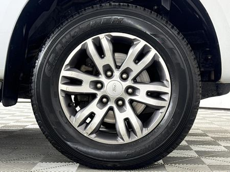 2017-Ford-Everest-22-TDCi-XLT_5
