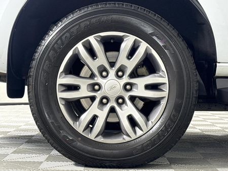 2017-Ford-Everest-22-TDCi-XLT_7