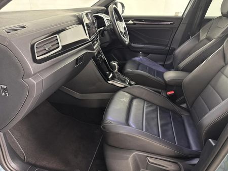 2024-Volkswagen-T-Roc-20-TSI-4M-R-Line-Auto_5