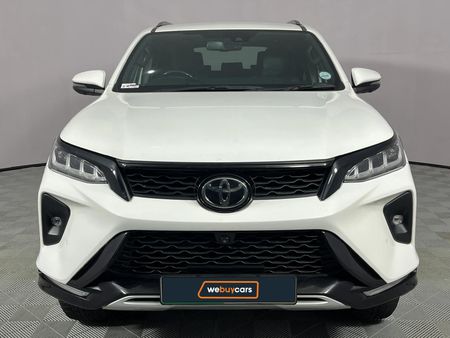 2024-Toyota-Fortuner-28-GD-6-VX-Auto_12
