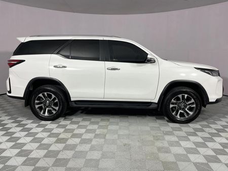 2024-Toyota-Fortuner-28-GD-6-VX-Auto_14