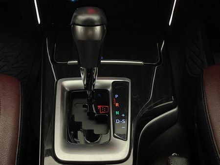 2024-Toyota-Fortuner-28-GD-6-VX-Auto_7