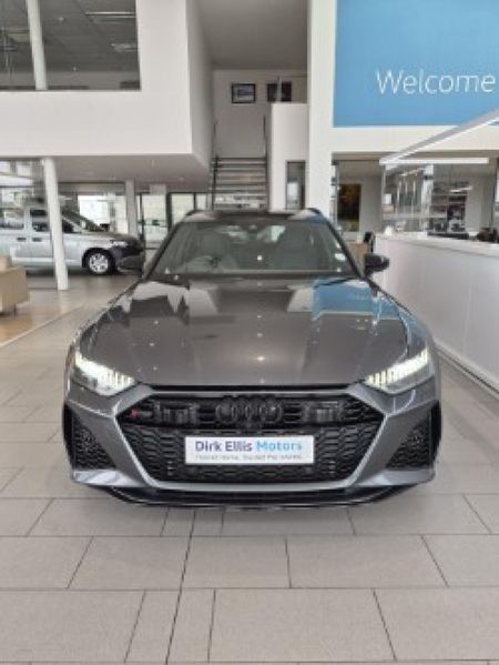 2023-Audi-RS6-quattro-Avant_4