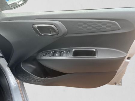 2026-Hyundai-Grand-i10-10-Motion_12