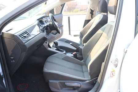 2019-Volkswagen-Polo-10-TSI-Highline-Auto-85kW_11