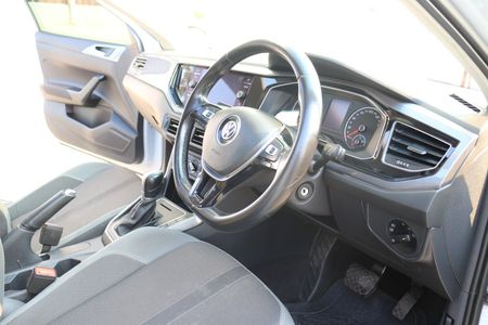 2019-Volkswagen-Polo-10-TSI-Highline-Auto-85kW_15