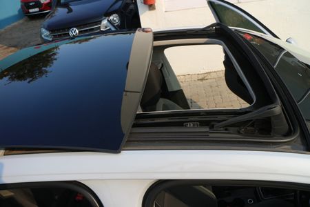 2019-Volkswagen-Polo-10-TSI-Highline-Auto-85kW_16