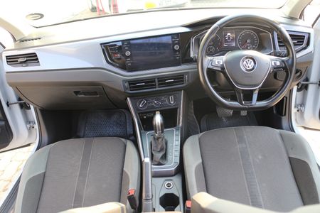 2019-Volkswagen-Polo-10-TSI-Highline-Auto-85kW_18