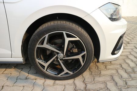 2019-Volkswagen-Polo-10-TSI-Highline-Auto-85kW_26