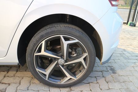 2019-Volkswagen-Polo-10-TSI-Highline-Auto-85kW_27