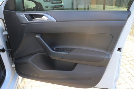 2019-Volkswagen-Polo-10-TSI-Highline-Auto-85kW_30