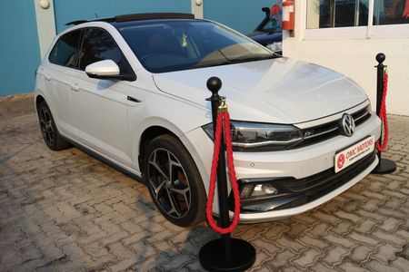 2019-Volkswagen-Polo-10-TSI-Highline-Auto-85kW_3