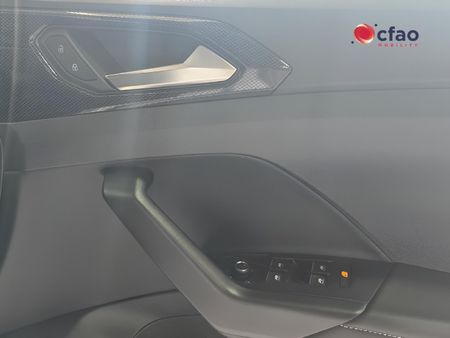 2026-Volkswagen-T-Cross-10-TSI-R-Line-Auto_9