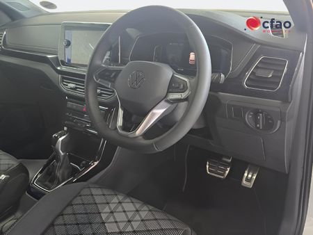 2026-Volkswagen-T-Cross-10-TSI-R-Line-Auto_11