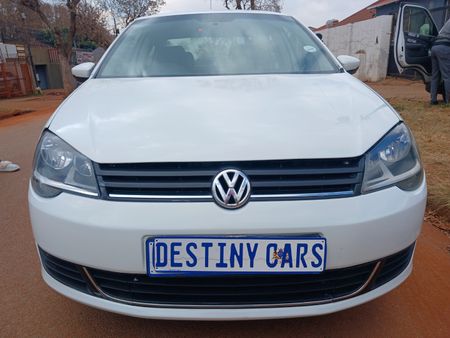 2017-Volkswagen-Polo-Vivo-GP-14-Trendline-5-dr_4