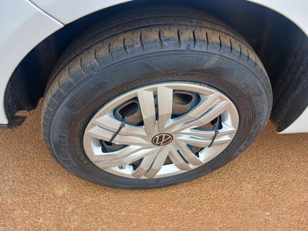 2017-Volkswagen-Polo-Vivo-GP-14-Trendline-5-dr_6