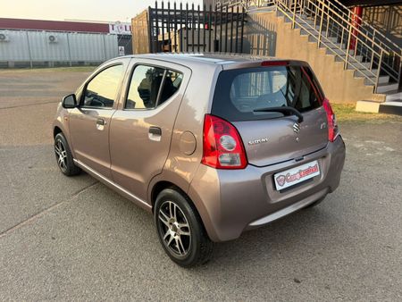 2009-Suzuki-Alto-10_7