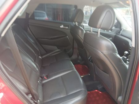 2016-Hyundai-Tucson-16_10