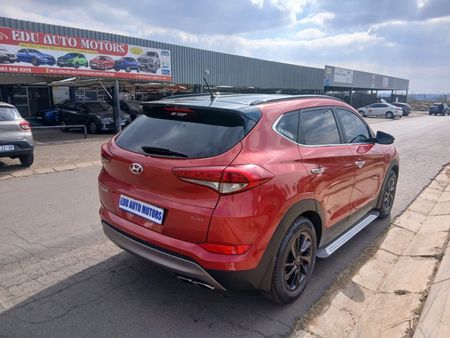 2016-Hyundai-Tucson-16_15