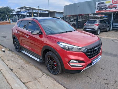 2016-Hyundai-Tucson-16_17
