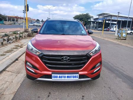 2016-Hyundai-Tucson-16_18